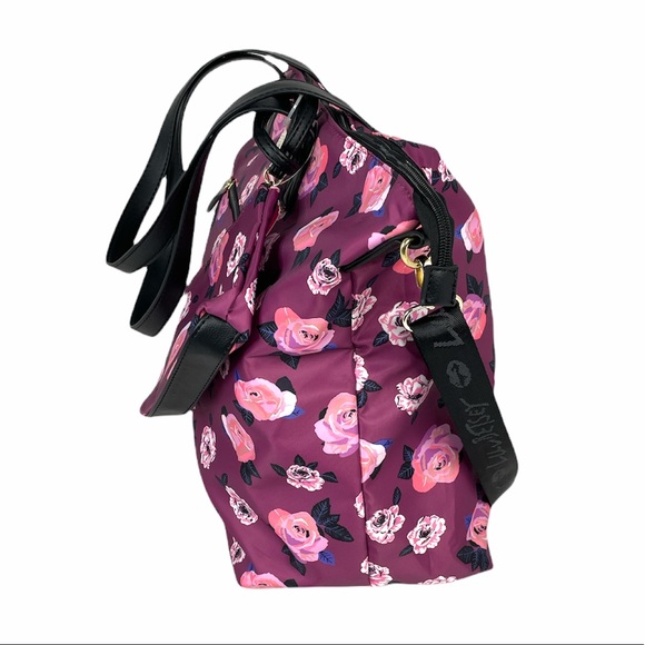 Betsey Johnson Roses Overnighter and Wristlet - Picture 4 of 7